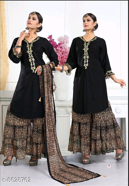 Charvi Fashionable Women Kurta Sets