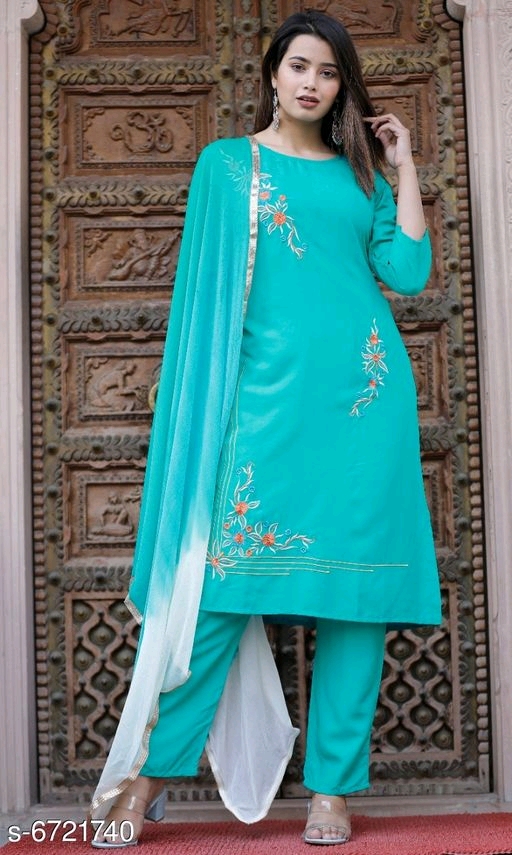 Aakarsha Petite Kurtis